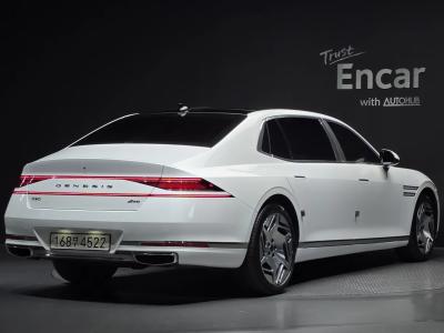 2022 Genesis G90