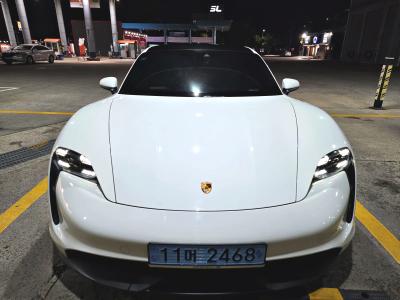2021 Porsche Taycan