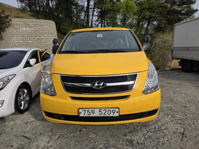2015 Hyundai Starex