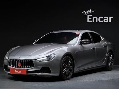 2016 Maserati Ghibli