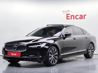 2021 Volvo S90
