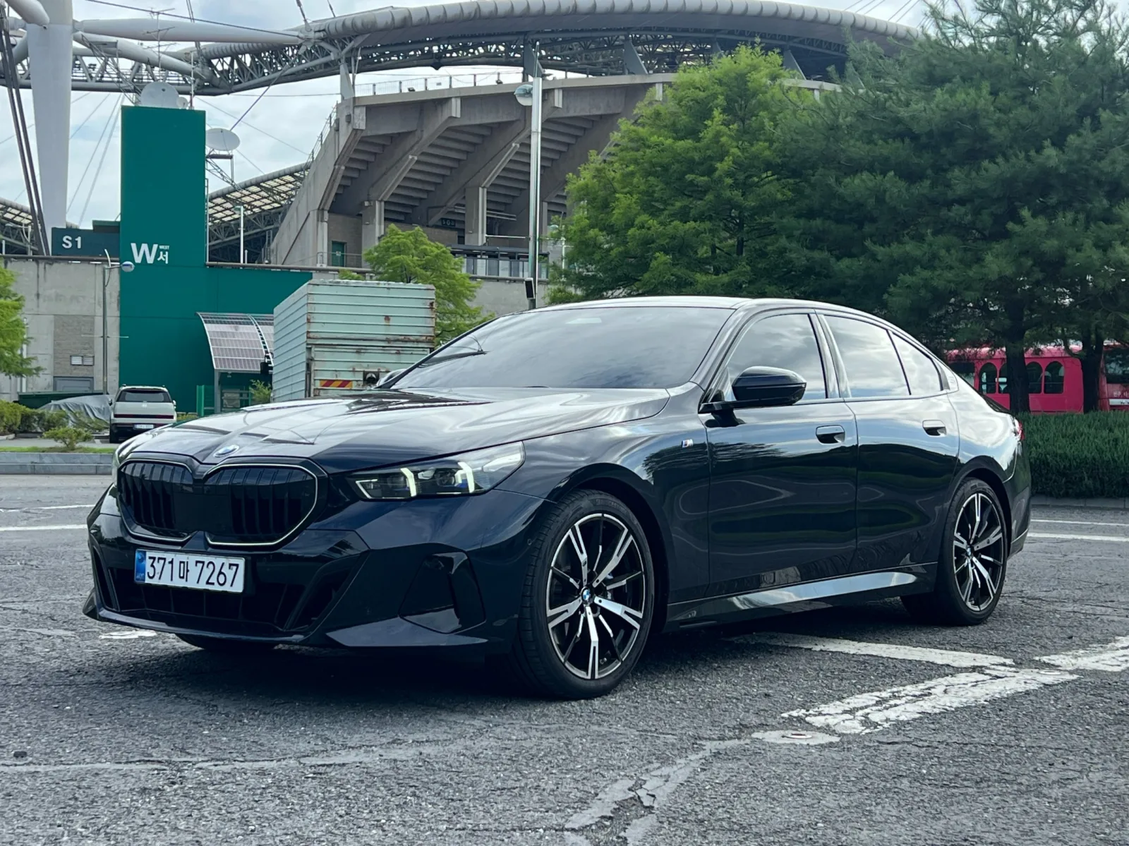 2025 BMW 5-Series