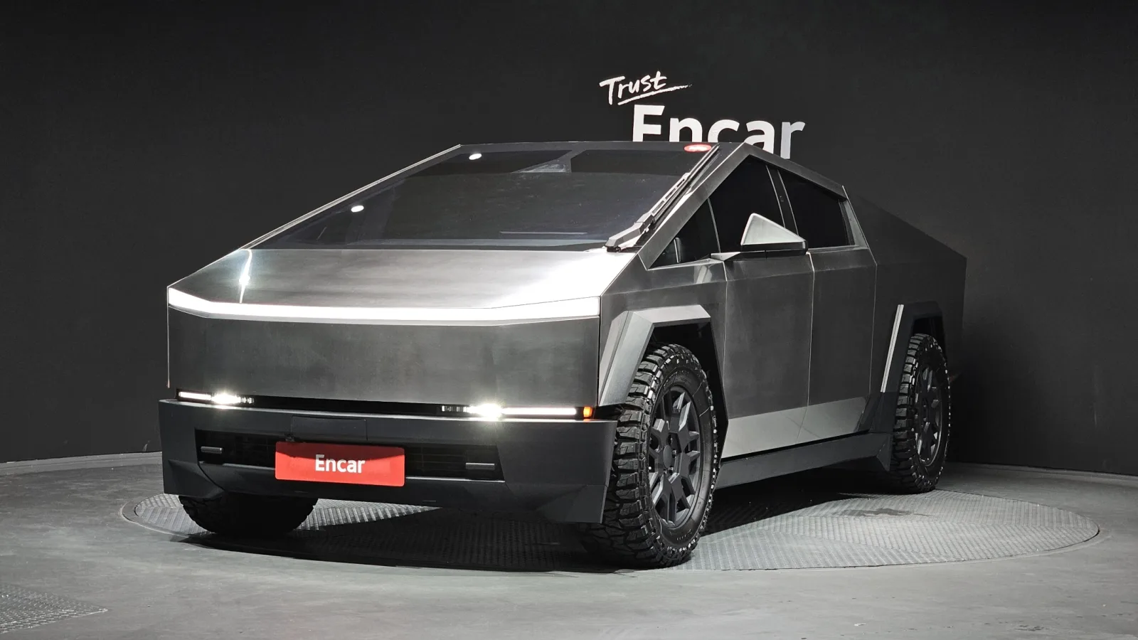 2024 Tesla Cybertruck