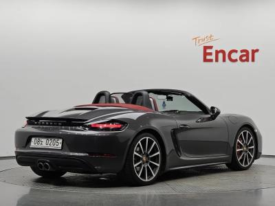 2017 Porsche 718
