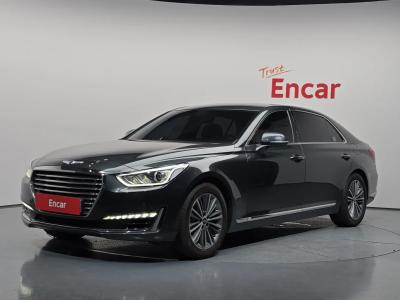 2018 Genesis EQ900
