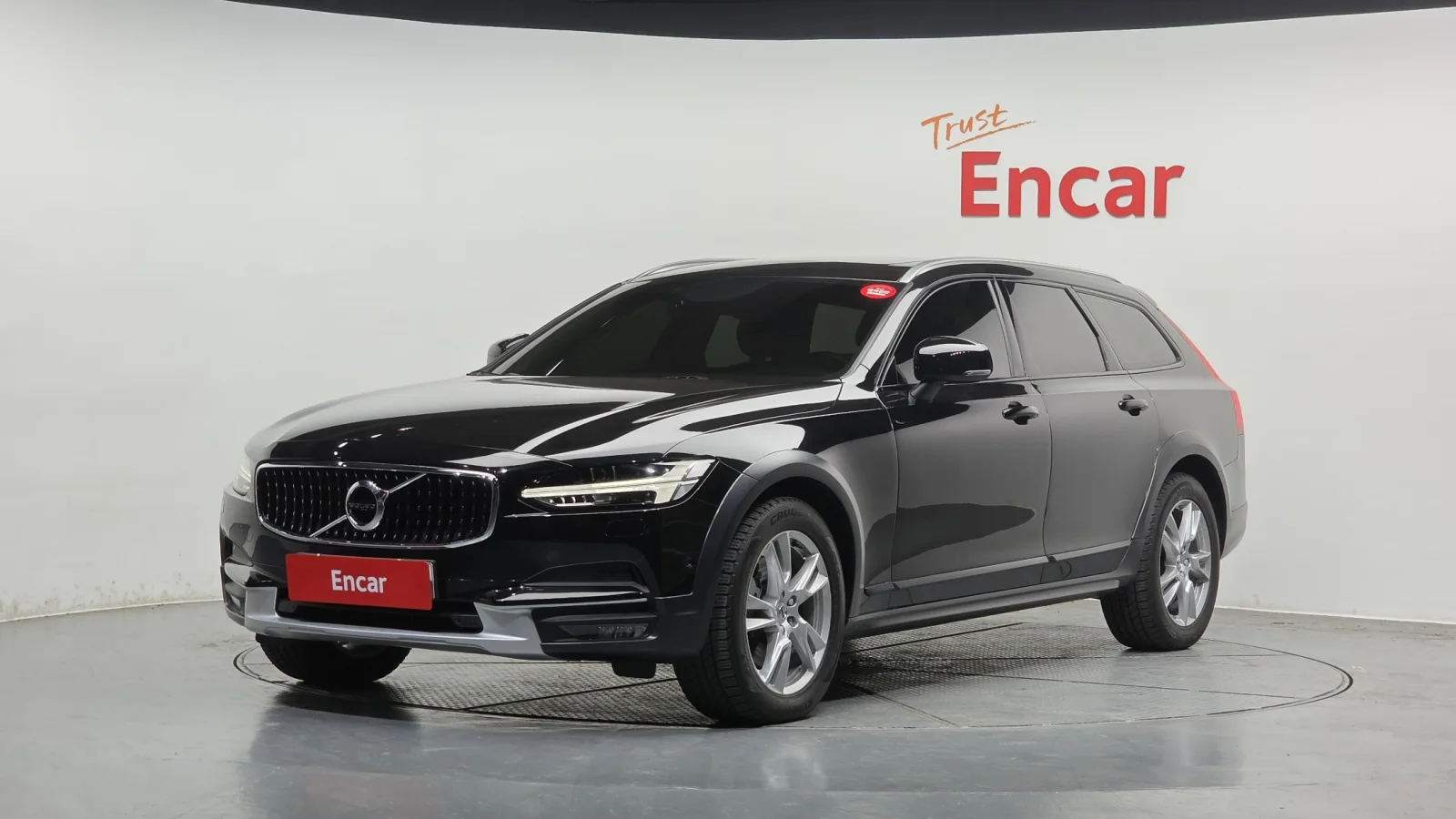 2017 Volvo V90