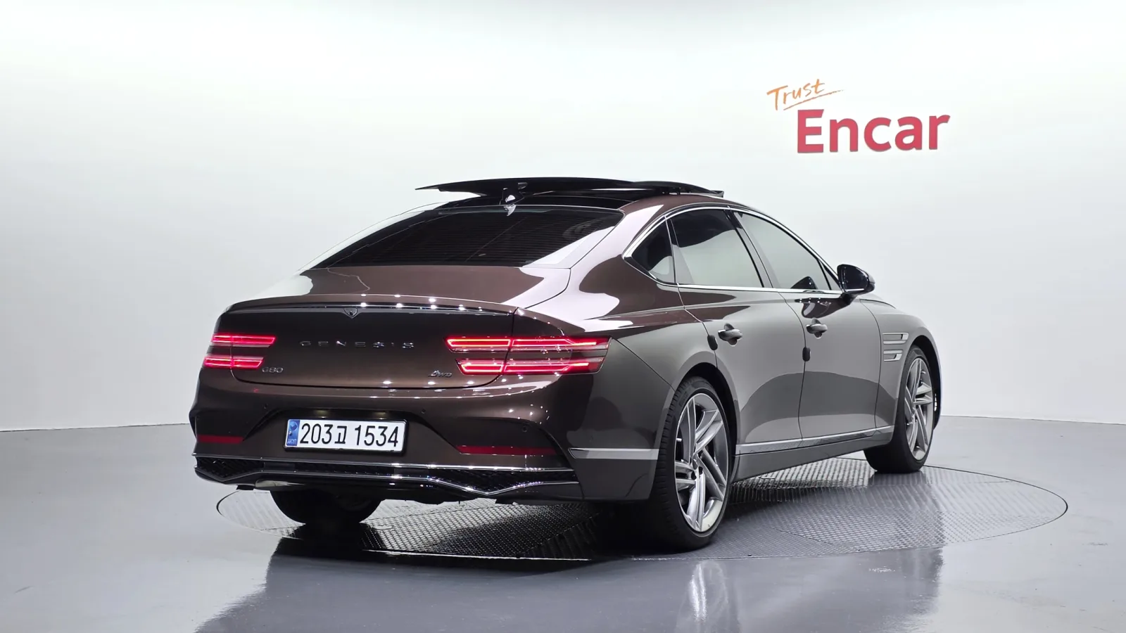 2025 Genesis G80