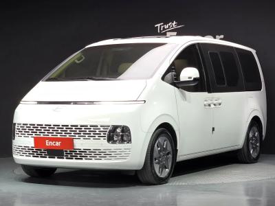 2025 Hyundai Staria