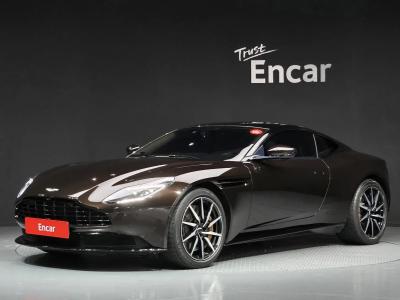 2020 Aston Martin DB11