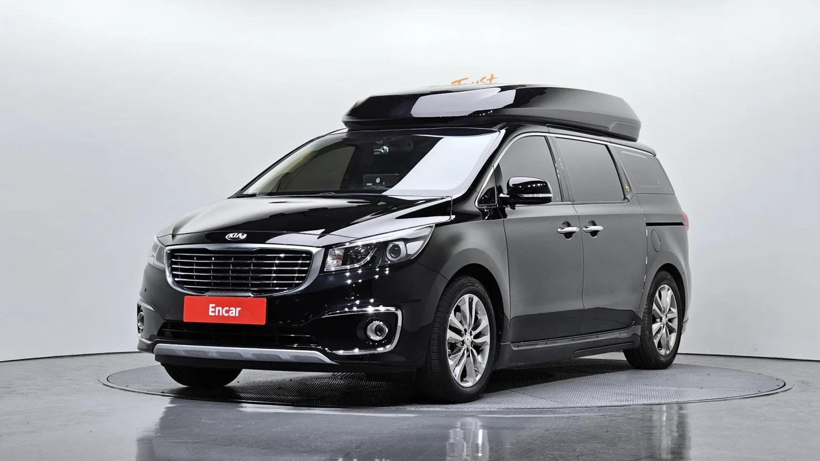 2017 Kia Carnival