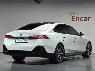 2025 BMW 5-Series