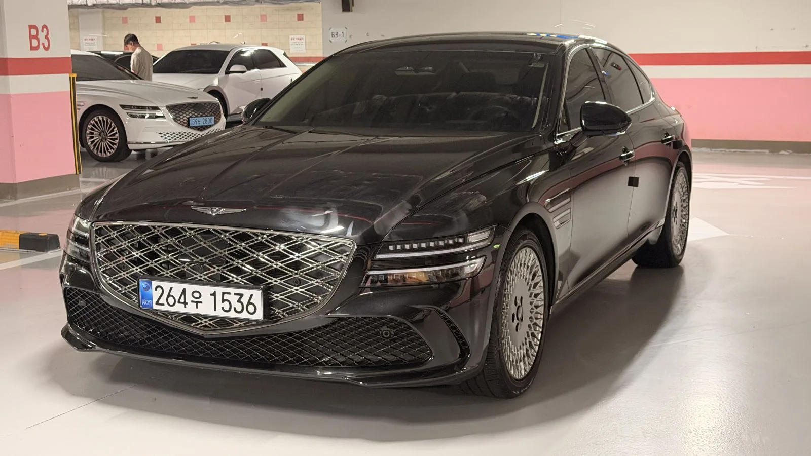 2025 Genesis G80