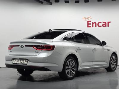 2017 Renault Korea SM6