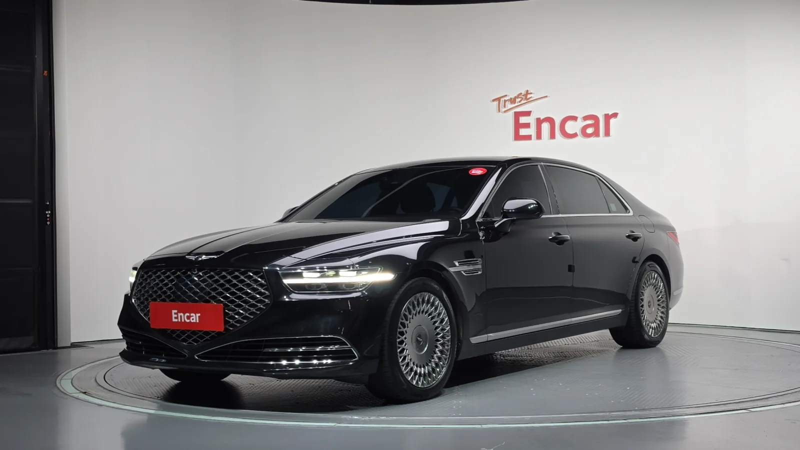 2021 Genesis G90