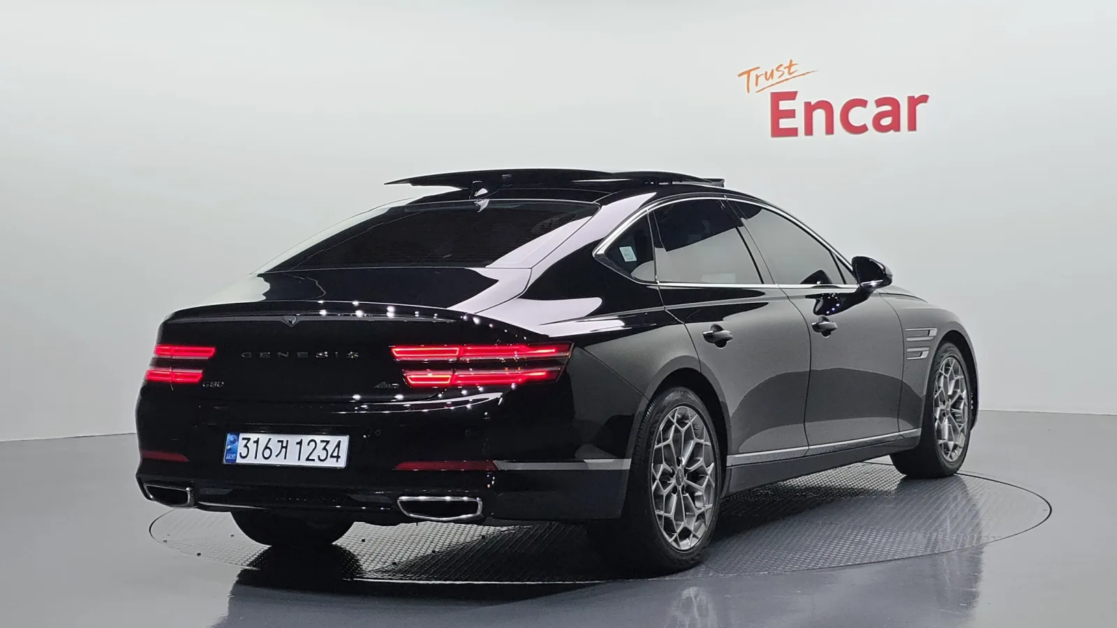 2022 Genesis G80