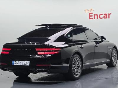 2022 Genesis G80