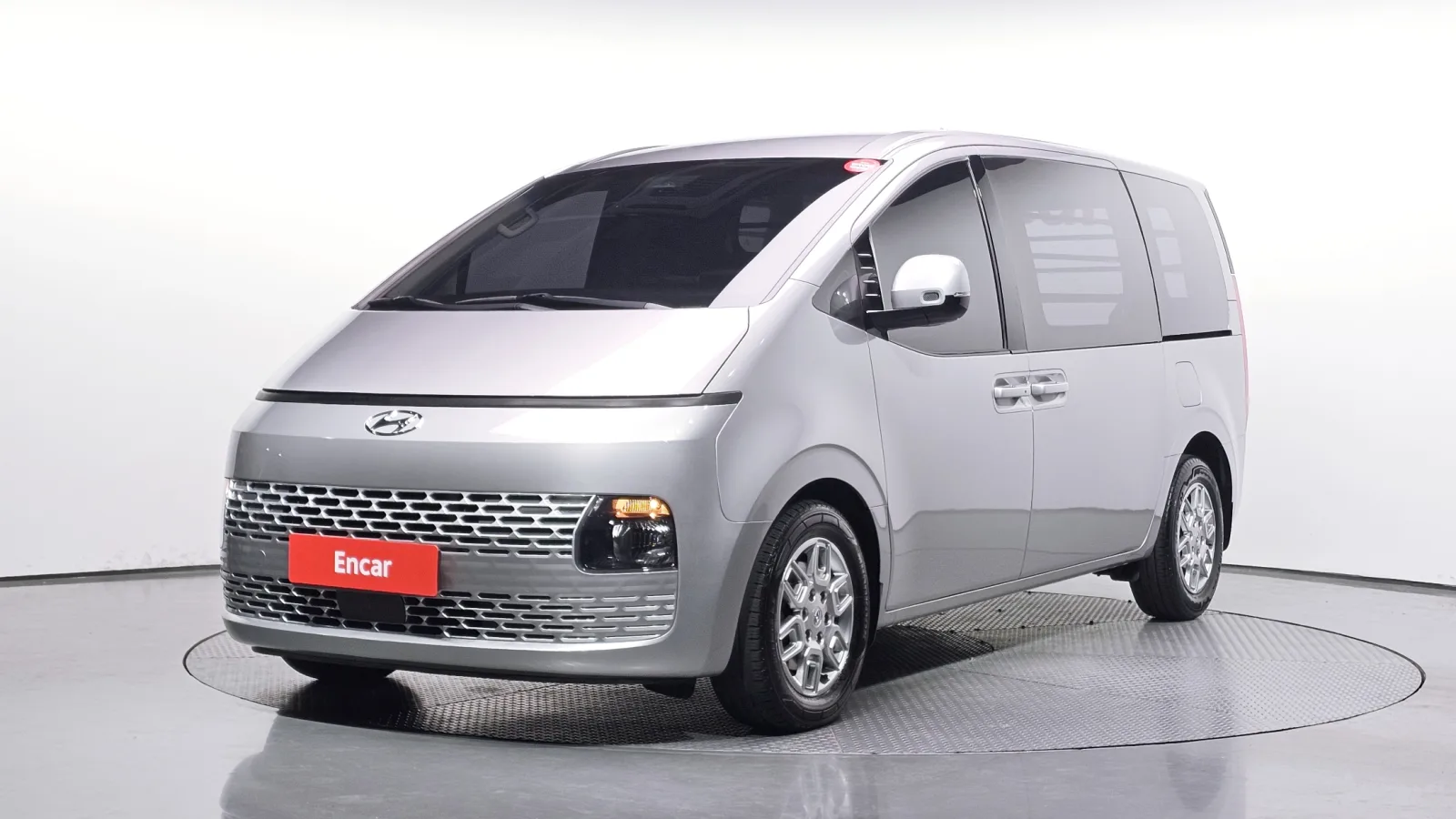 2022 Hyundai Staria