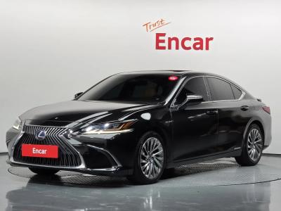 2021 Lexus ES