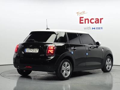 2021 MINI Cooper