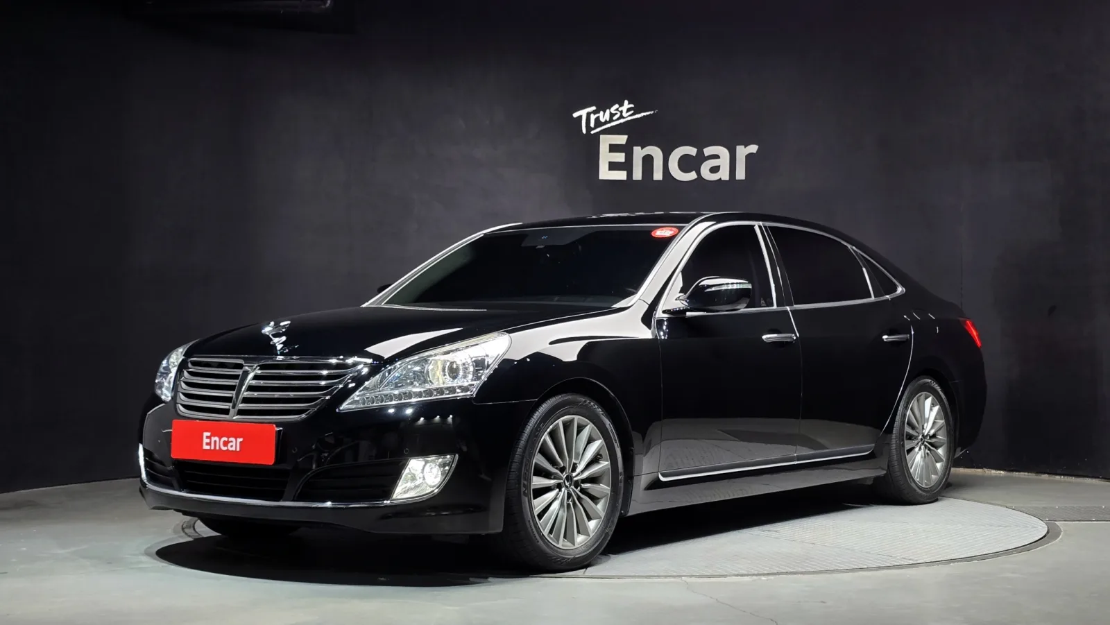 2013 Hyundai Equus