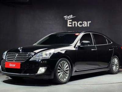 2013 Hyundai Equus