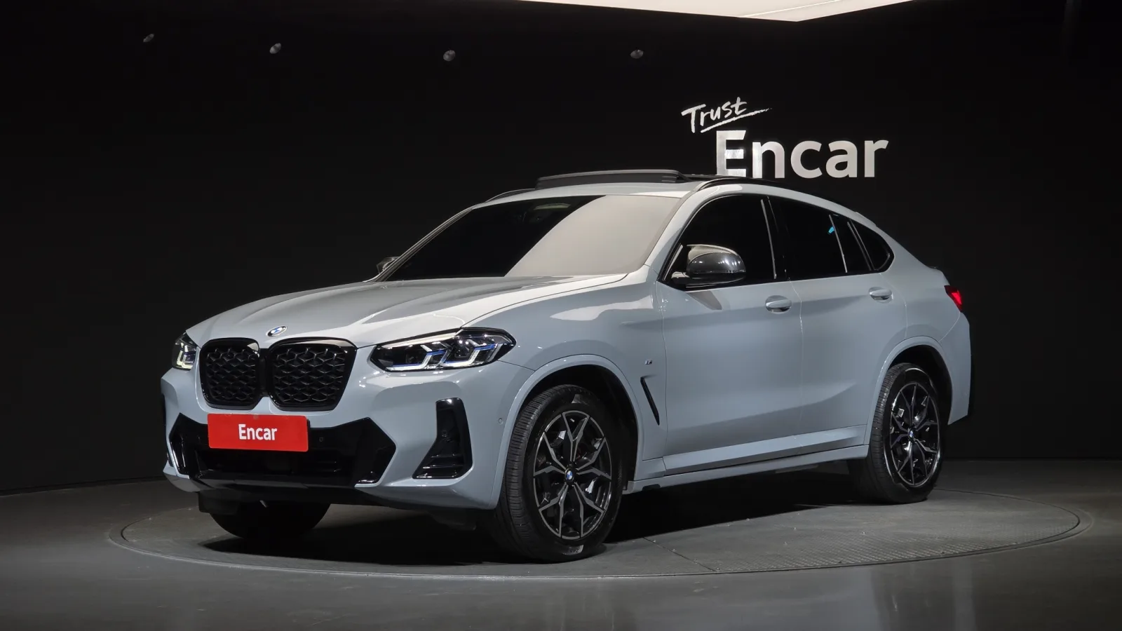 2022 BMW X4
