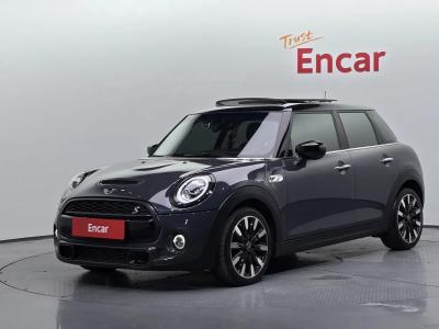 2021 MINI Cooper