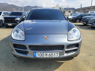 2004 Porsche Cayenne