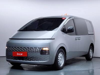 2025 Hyundai Staria