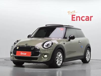 2019 MINI Cooper
