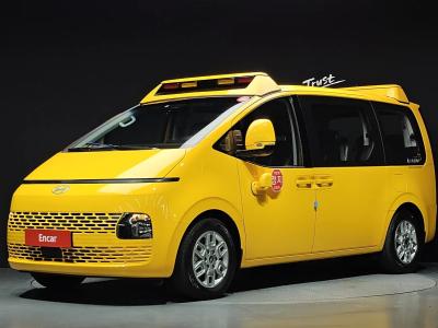 2025 Hyundai Staria