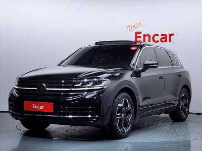 2026 Volkswagen Touareg