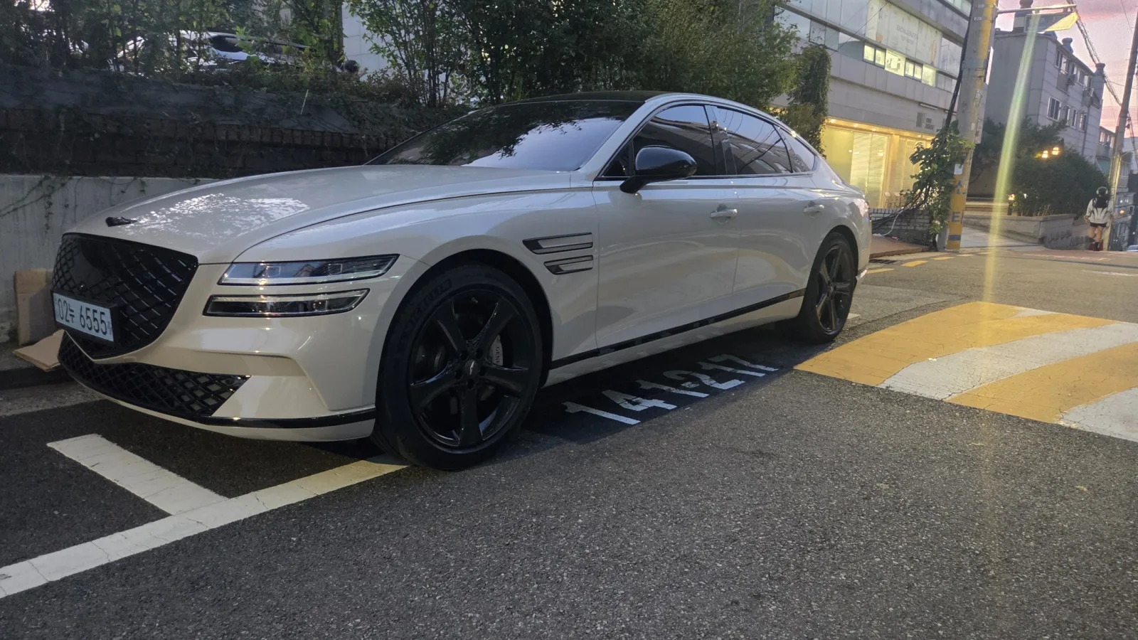 2022 Genesis G80