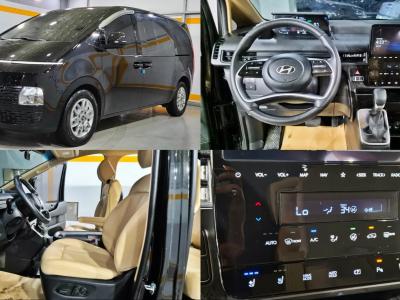 2025 Hyundai Staria