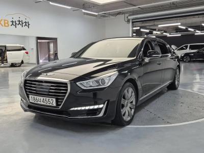 2018 Genesis EQ900