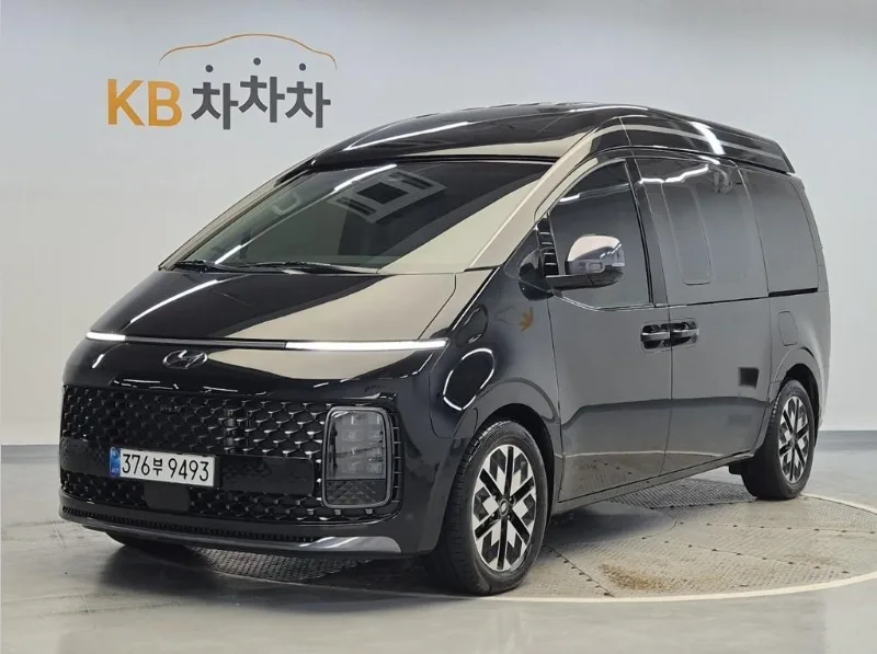 2023 Hyundai Staria