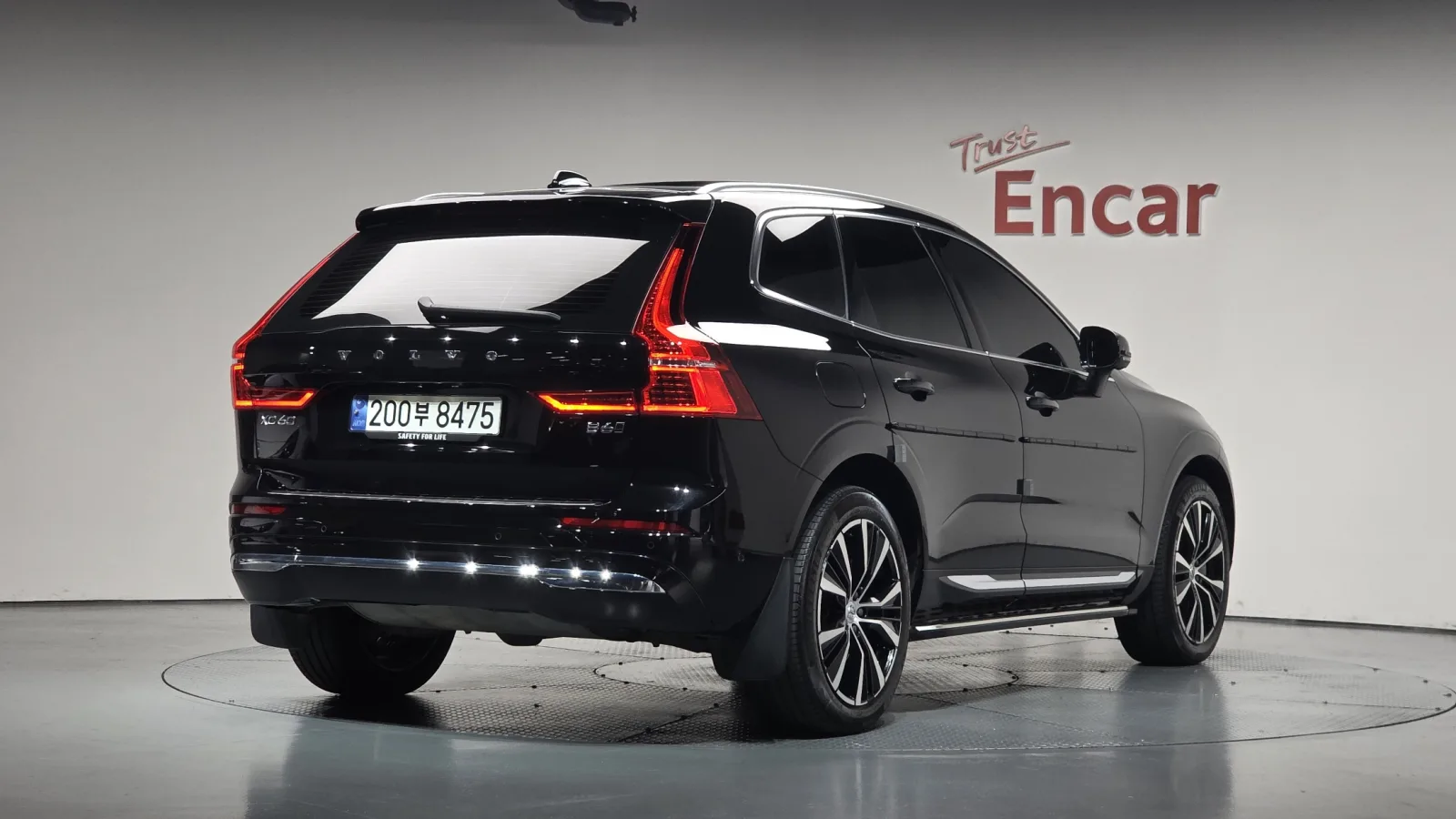 2025 Volvo XC60