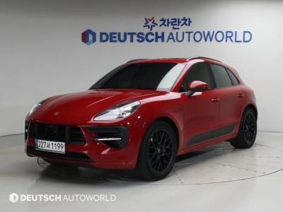 2021 Porsche Macan