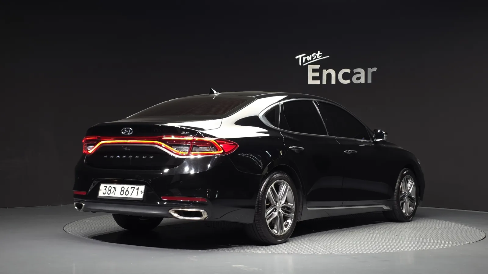 2017 Hyundai Grandeur