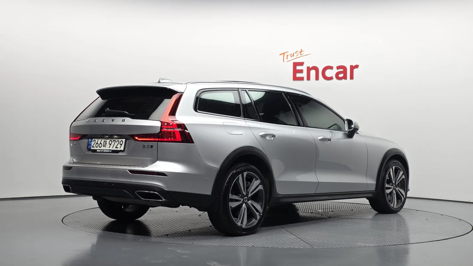 2021 Volvo V60