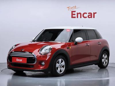 2015 MINI Cooper