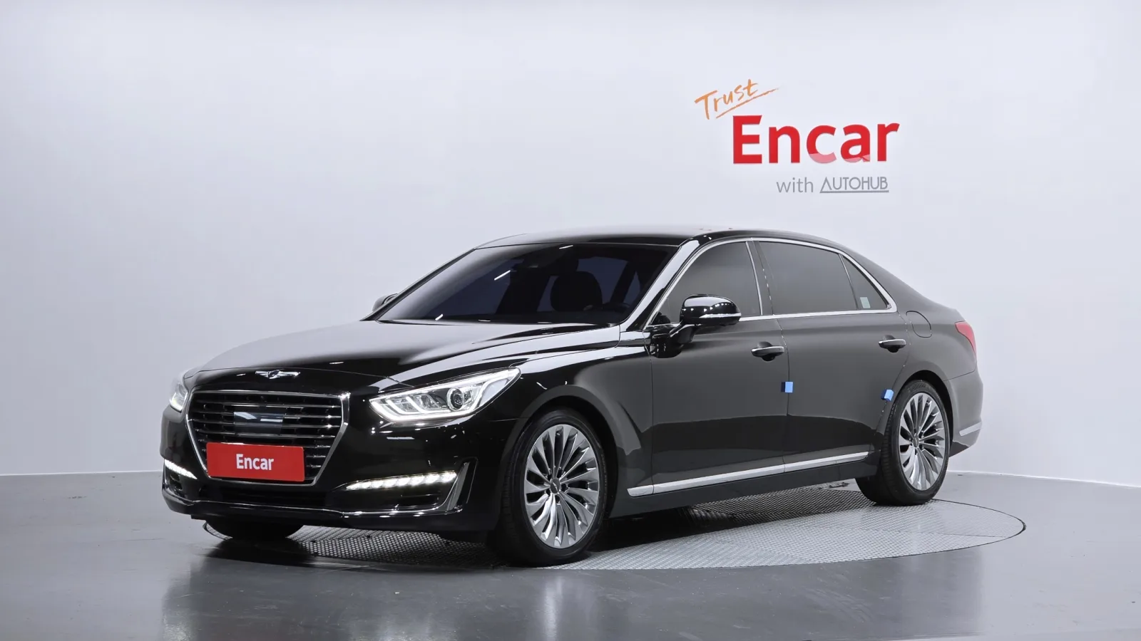 2018 Genesis EQ900