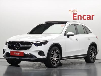 2023 Mercedes-Benz GLC-Class