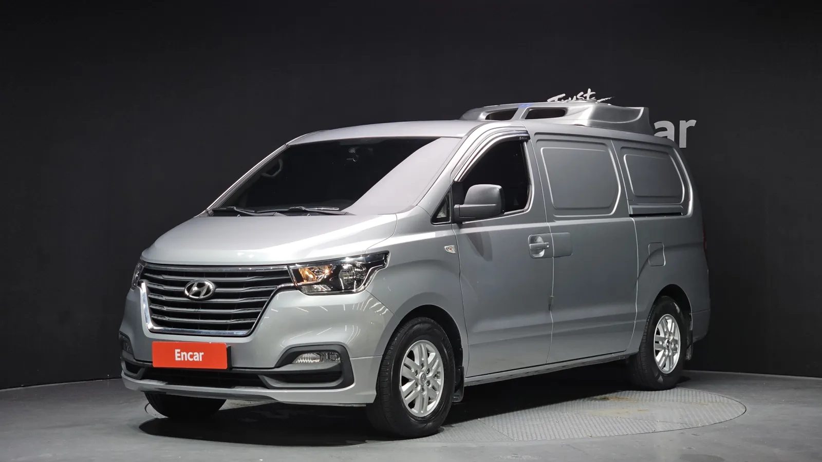 2020 Hyundai Starex