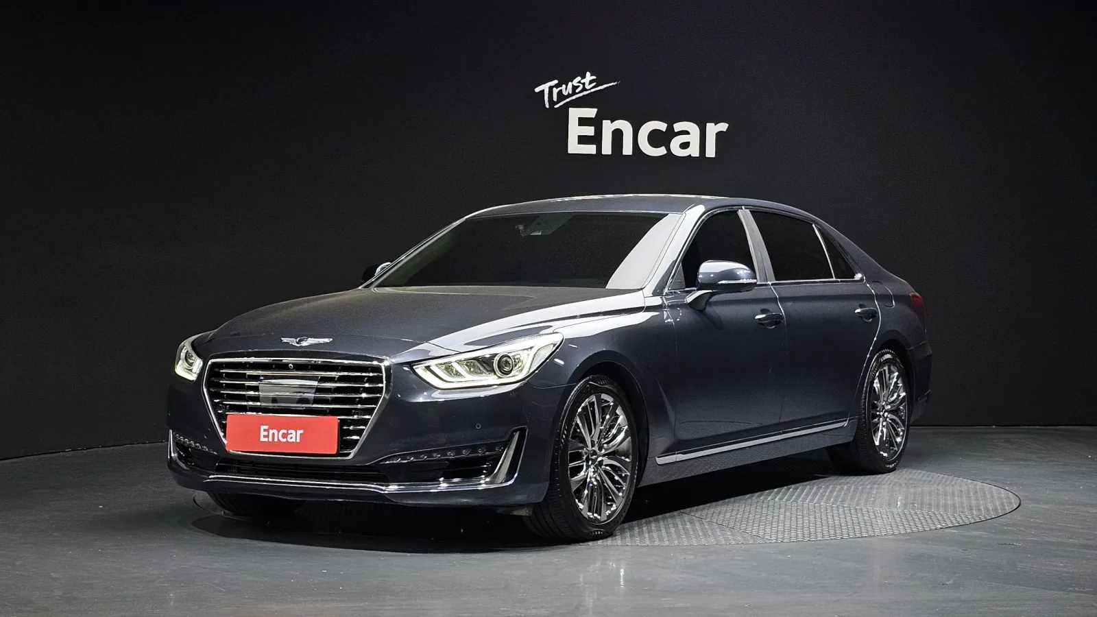 2016 Genesis EQ900