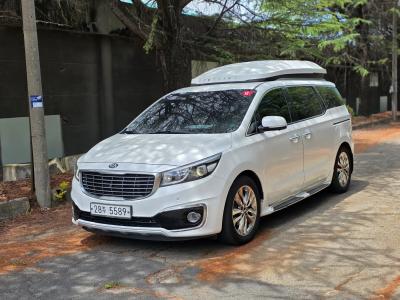2015 Kia Carnival