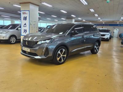 2021 Peugeot 5008