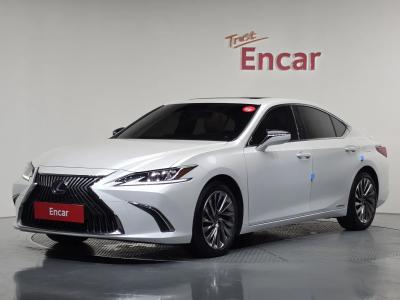 2021 Lexus ES