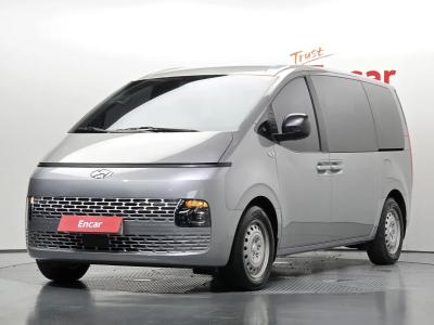 2022 Hyundai Staria