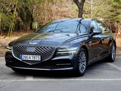 2022 Genesis G80